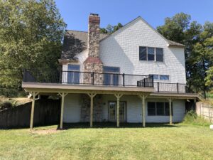 Timbertech PVC Brownstone deck with black American series aluminum railing – Kutztown PA