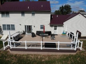 Timbertech Brownstone deck with Kona border and Brownstone skirting around bottom – Montgomery County PA