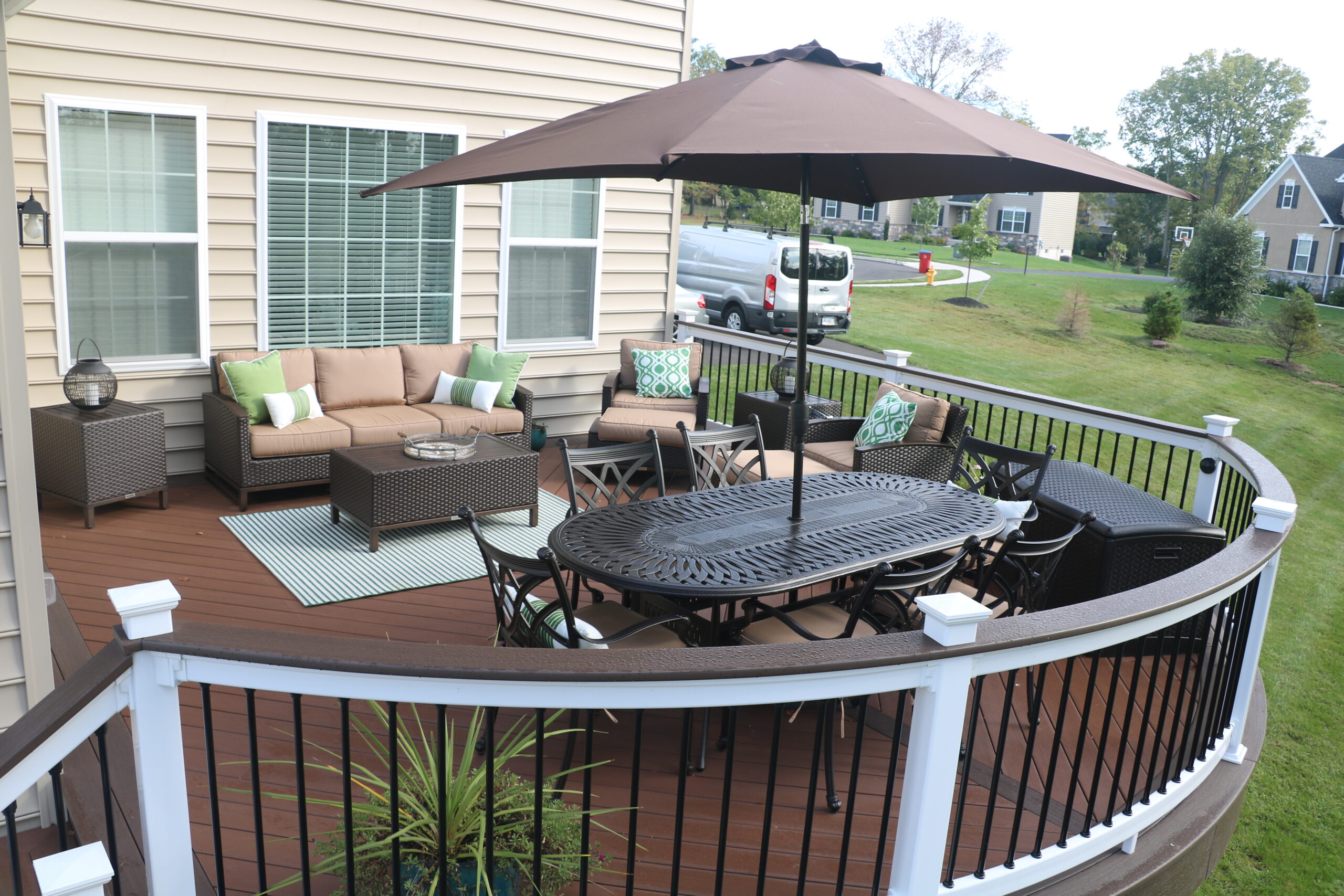 Curved Decks - Decks R Us Blog
