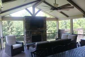 A-frame screen room with faux wood beams and gas fireplace – Bluebell PA
